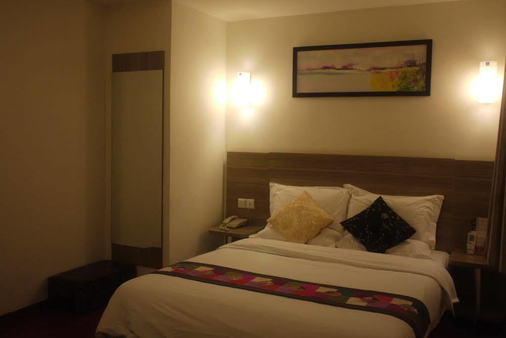 Revive House Hotel Guangzhou Shang Xia Jiu Exterior photo