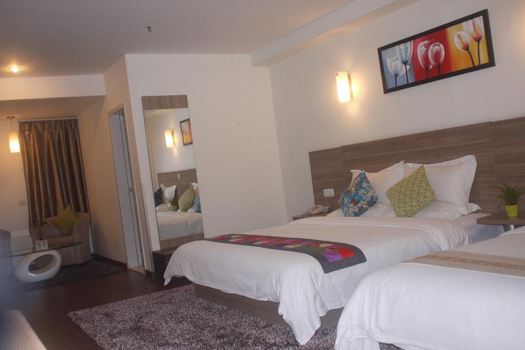 Revive House Hotel Guangzhou Shang Xia Jiu Room photo