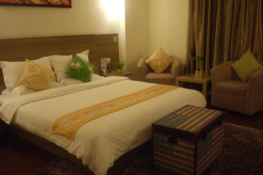Revive House Hotel Guangzhou Shang Xia Jiu Room photo